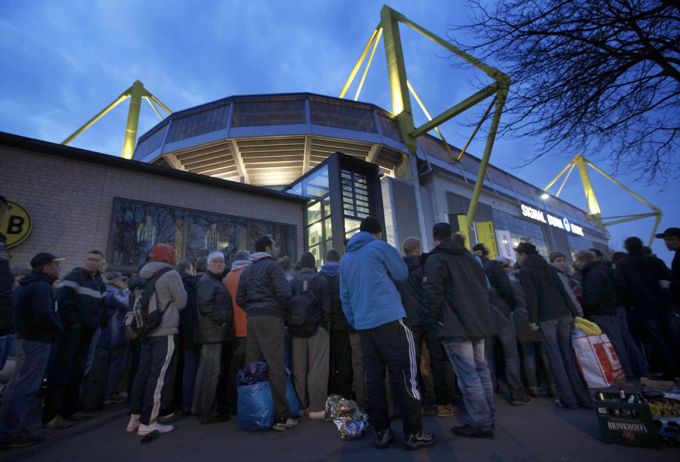 http://futbol.as.com/futbol/imagenes/2013/04/16/album/1366109489_239227_1366109615_album_grande.jpg