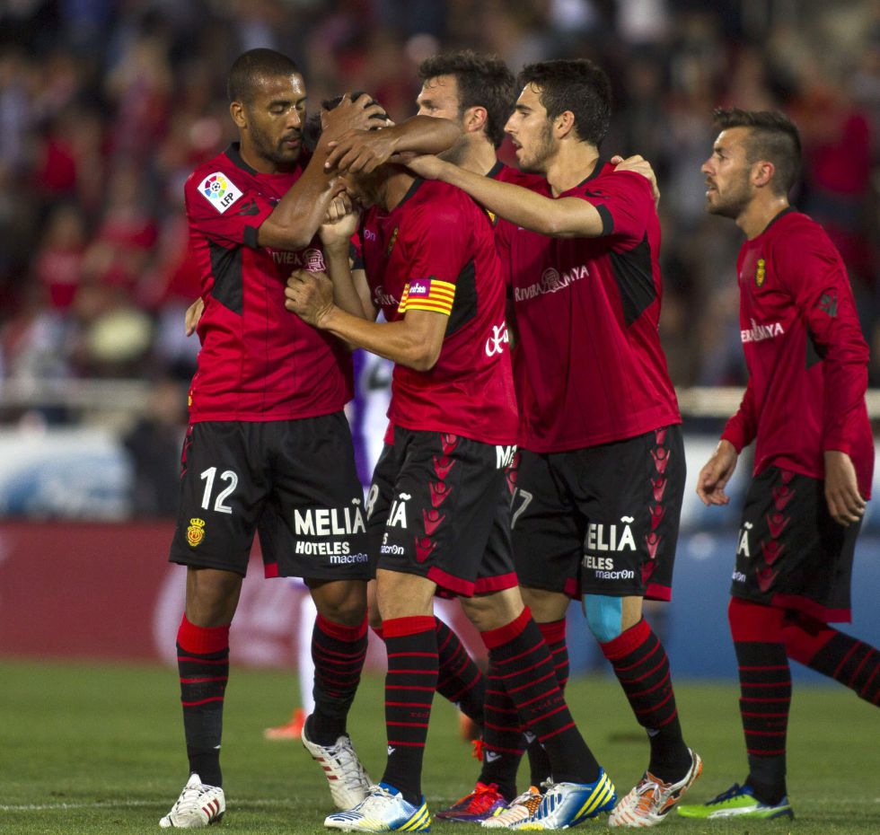 El Mallorca cumple ante el Valladolid pero no puede evitar el descenso