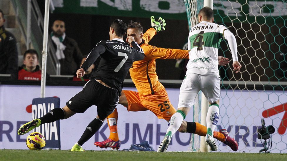 Elche v Real: 0-2, Madrid takes back its distance