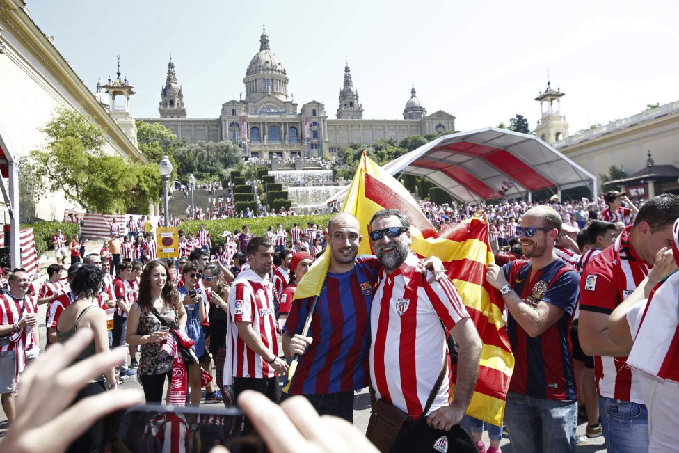 Впечатляющим атмосфера Финал в Барселоне