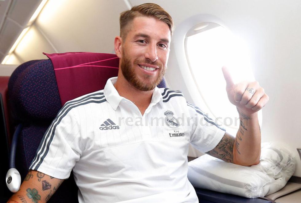 Preload enlarged photo