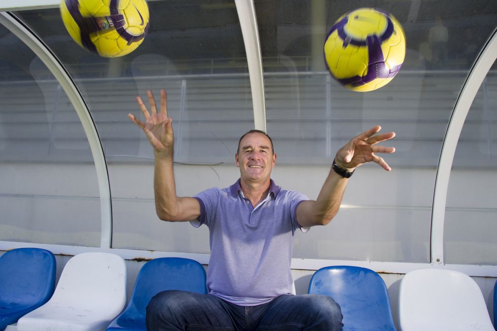 Preload enlarged photo