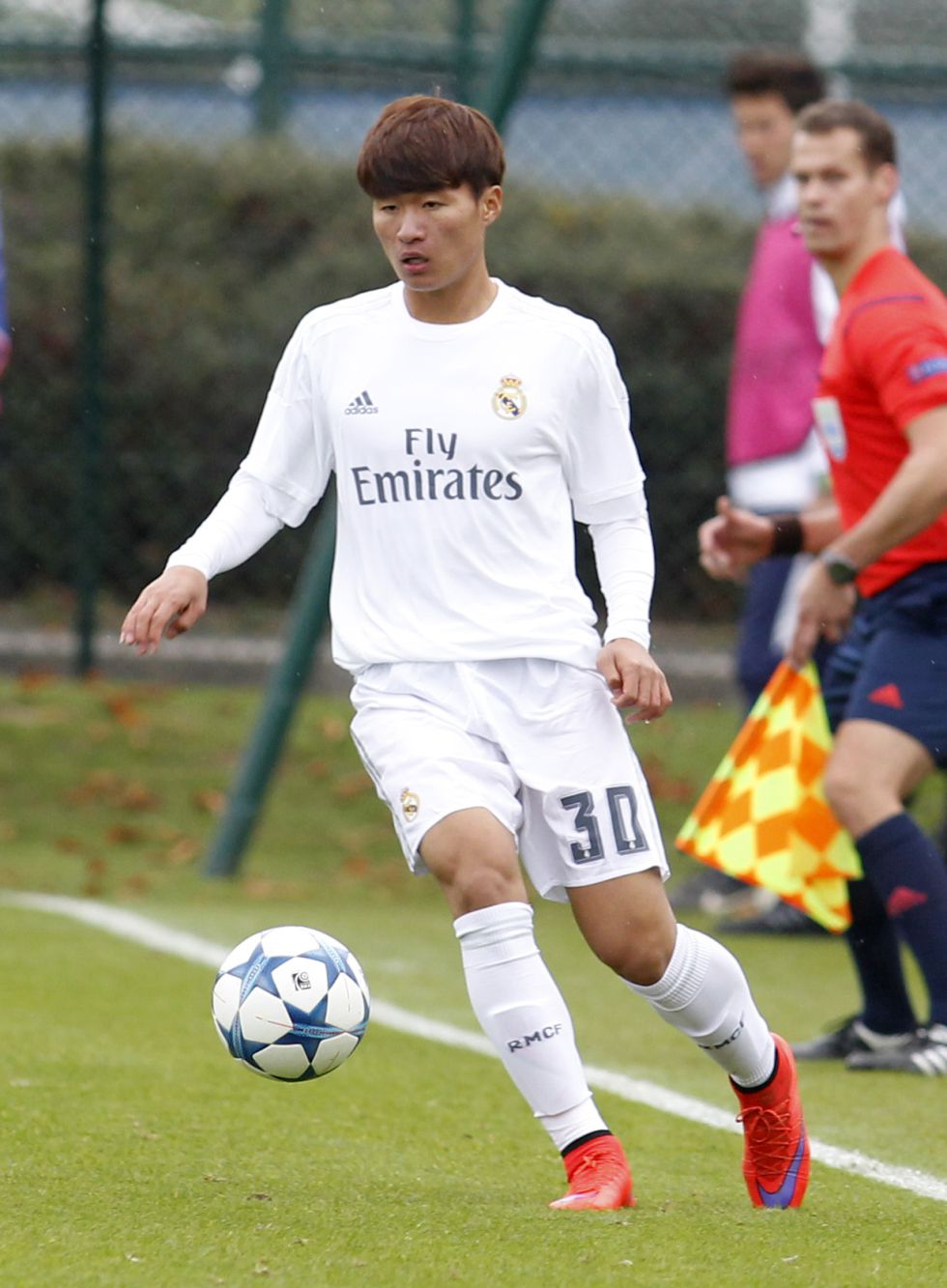 Preload enlarged photo