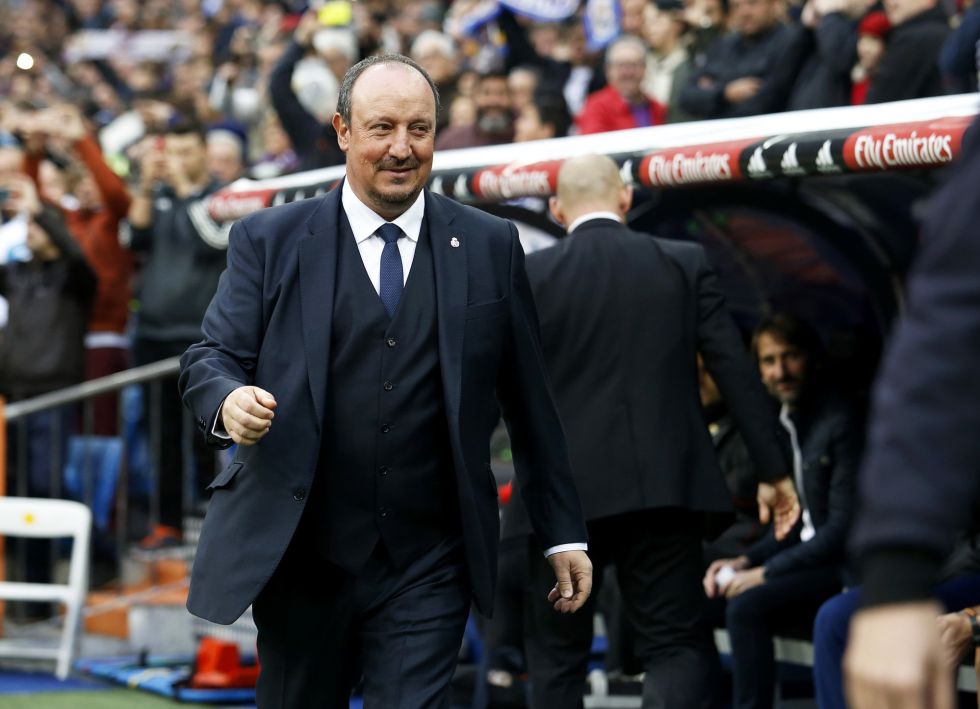 Preload enlarged photo