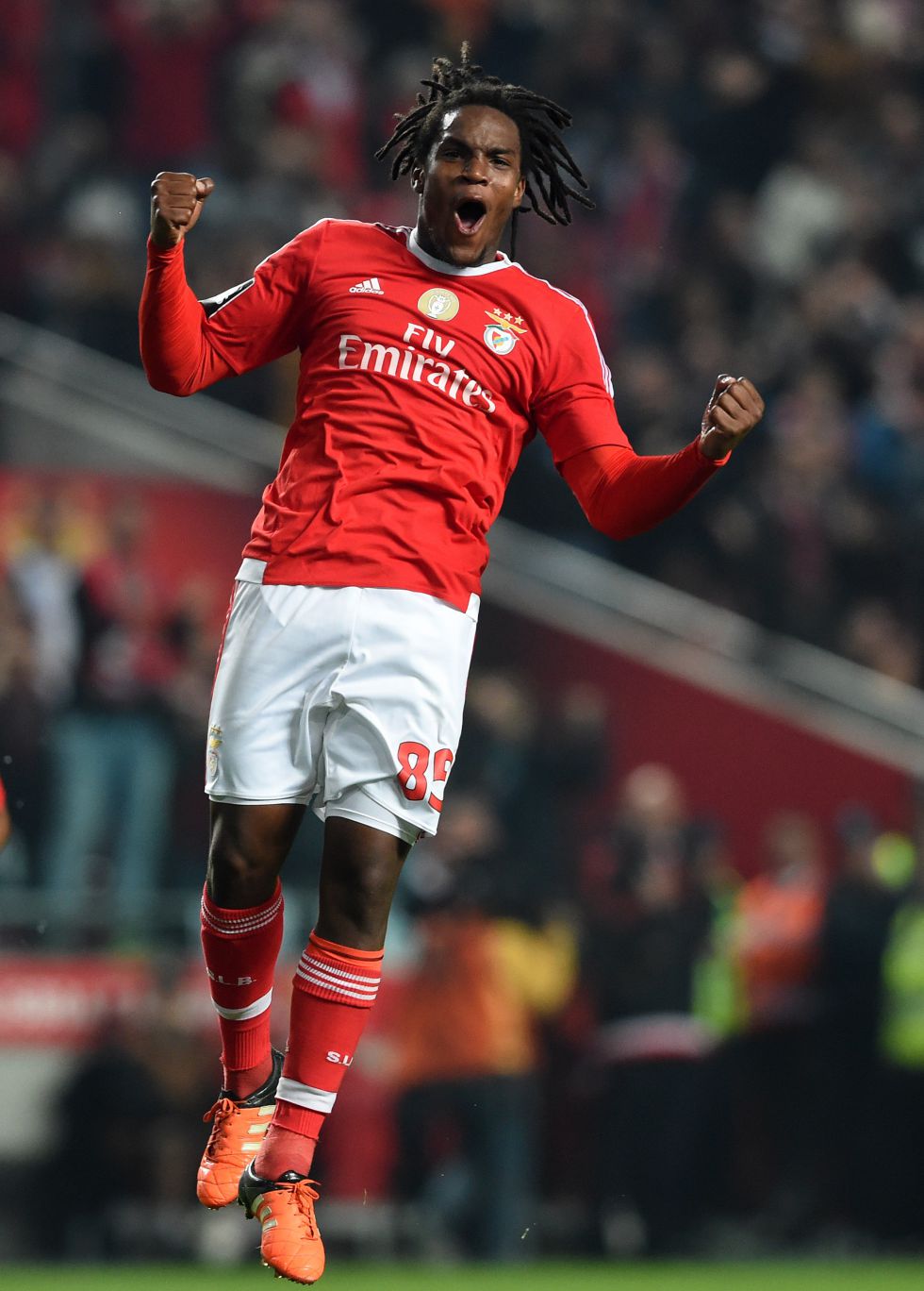 Preload enlarged photo