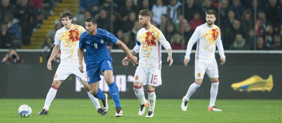 Preload enlarged photo