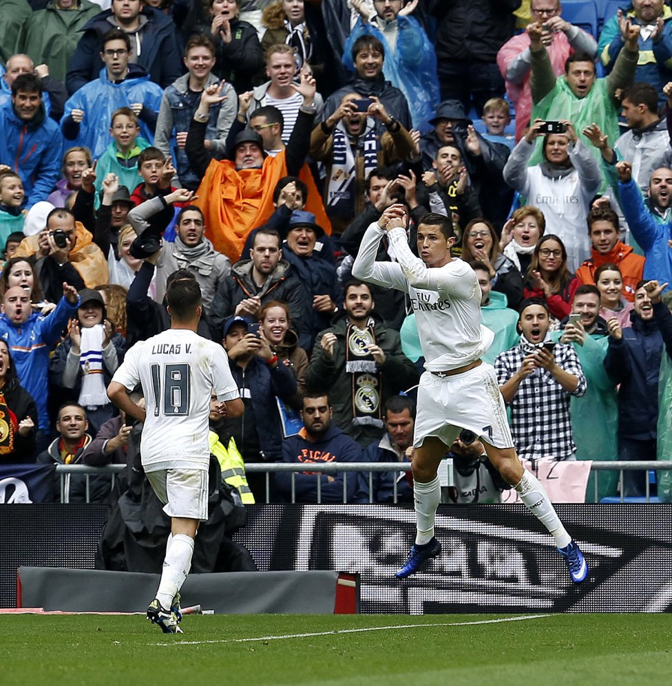 Cristiano marca el primer gol del partido.
