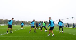 El Tottenham, durante el entrenamiento previo al encuentro.