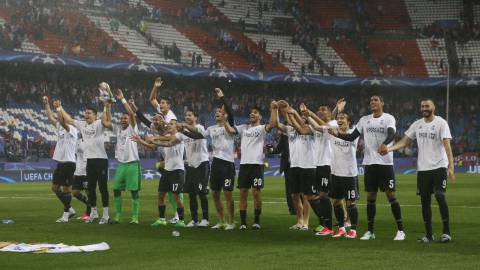Los jugadores del Madrid celebran su pase a la final.