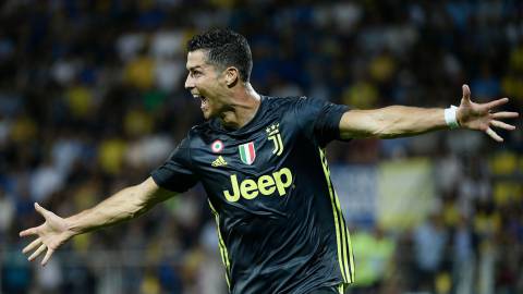 Cristiano Ronaldo celebra su gol al Frosinone.